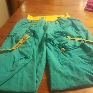 ZumbaTeal and yellow cargo capri